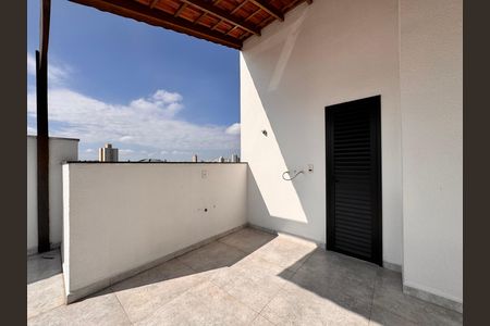 Casa à venda com 206m², 3 quartos e 2 vagas Casa à venda com 206m², 3 quartos e 2 vagasLavanderia