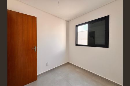 Casa à venda com 206m², 3 quartos e 2 vagas Casa à venda com 206m², 3 quartos e 2 vagasQuarto 2