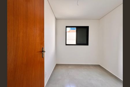 Casa à venda com 206m², 3 quartos e 2 vagas Casa à venda com 206m², 3 quartos e 2 vagasQuarto 2