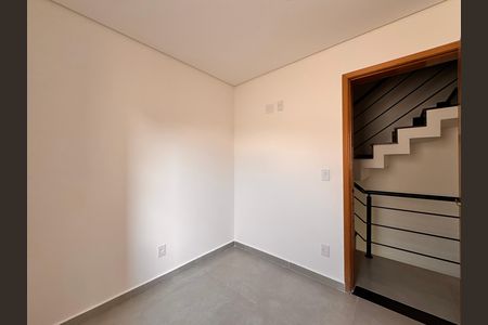 Casa à venda com 206m², 3 quartos e 2 vagas Casa à venda com 206m², 3 quartos e 2 vagasQuarto 2