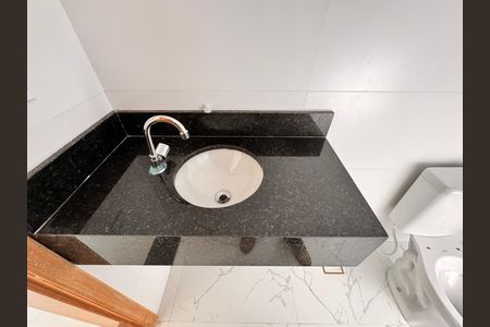 Casa à venda com 206m², 3 quartos e 2 vagas Casa à venda com 206m², 3 quartos e 2 vagasBanheiro da Suíte