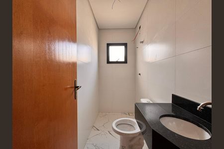 Casa à venda com 206m², 3 quartos e 2 vagas Casa à venda com 206m², 3 quartos e 2 vagasBanheiro