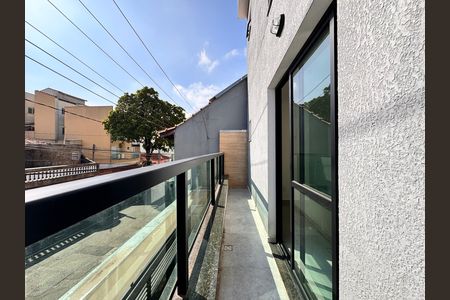 Casa à venda com 206m², 3 quartos e 2 vagas Casa à venda com 206m², 3 quartos e 2 vagasSacada