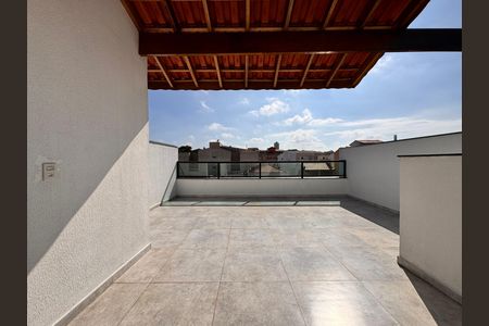 Casa à venda com 206m², 3 quartos e 2 vagas Casa à venda com 206m², 3 quartos e 2 vagasLavanderia