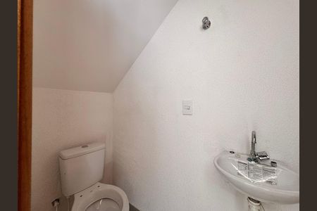 Casa à venda com 206m², 3 quartos e 2 vagas Casa à venda com 206m², 3 quartos e 2 vagasLavabo 2