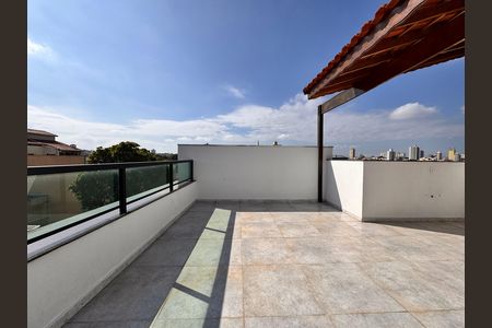 Casa à venda com 206m², 3 quartos e 2 vagas Casa à venda com 206m², 3 quartos e 2 vagasCobertura