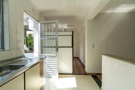 Casa para alugar com 48m², 1 quarto e sem vaga Casa para alugar com 48m², 1 quarto e sem vagaCozinha