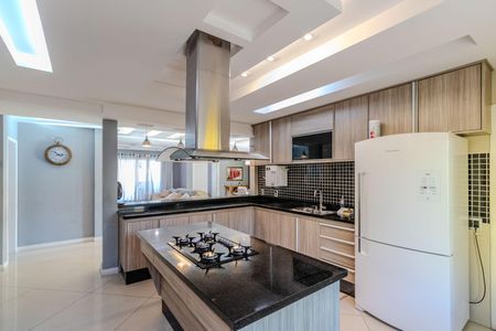 Casa de condomínio para alugar com 600m², 6 quartos e 4 vagasCozinha