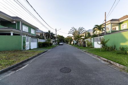 Casa de condomínio para alugar com 600m², 6 quartos e 4 vagasVista da Rua