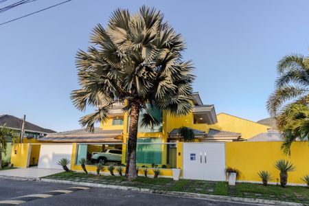 Casa de condomínio para alugar com 600m², 6 quartos e 4 vagasFachada