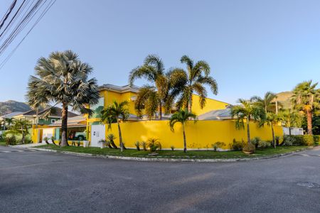 Casa de condomínio para alugar com 600m², 6 quartos e 4 vagasFachada