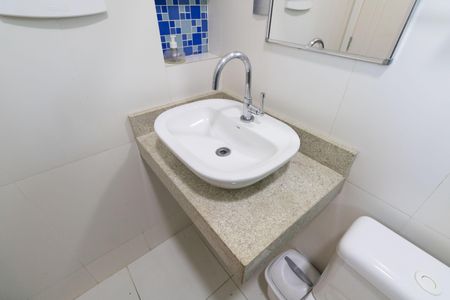 Casa de condomínio para alugar com 600m², 6 quartos e 4 vagasBanheiro