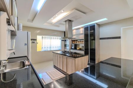 Casa de condomínio para alugar com 600m², 6 quartos e 4 vagasCozinha