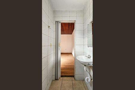 Casa para alugar com 47m², 1 quarto e sem vagaBanheiro