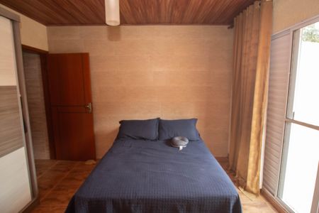 Casa à venda com 270m², 4 quartos e 2 vagasSuíte 1