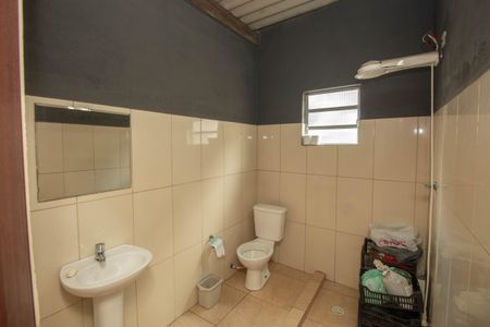 Casa à venda com 270m², 4 quartos e 2 vagasBanheiro 2