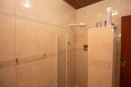 Casa à venda com 270m², 4 quartos e 2 vagasBanheiro 1