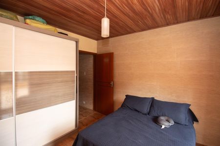 Casa à venda com 270m², 4 quartos e 2 vagasSuíte 1