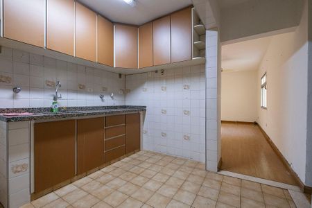 Apartamento à venda com 67m², 2 quartos e 1 vagaCozinha