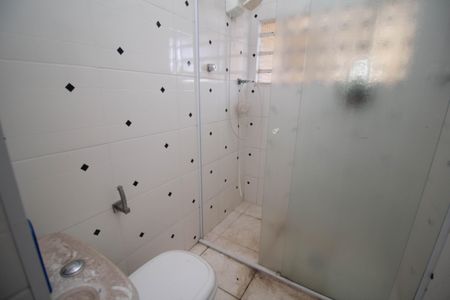 Casa à venda com 300m², 3 quartos e 2 vagas Casa à venda com 300m², 3 quartos e 2 vagasBanheiro da Edícula