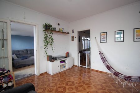 Casa à venda com 300m², 3 quartos e 2 vagas Casa à venda com 300m², 3 quartos e 2 vagasSala de Estar