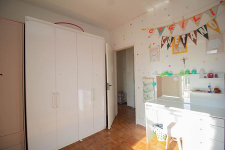 Casa à venda com 300m², 3 quartos e 2 vagas Casa à venda com 300m², 3 quartos e 2 vagasQuarto 1