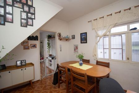 Casa à venda com 300m², 3 quartos e 2 vagas Casa à venda com 300m², 3 quartos e 2 vagasSala de Jantar