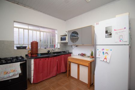 Casa à venda com 300m², 3 quartos e 2 vagas Casa à venda com 300m², 3 quartos e 2 vagasCozinha