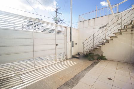 Casa à venda com 300m², 3 quartos e 2 vagas Casa à venda com 300m², 3 quartos e 2 vagasGaragem