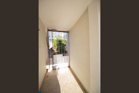 Casa à venda com 300m², 3 quartos e 2 vagas Casa à venda com 300m², 3 quartos e 2 vagasCorredor Externo