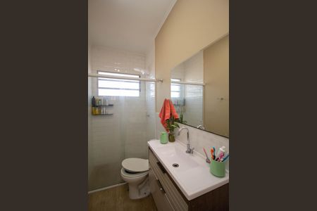 Casa à venda com 300m², 3 quartos e 2 vagas Casa à venda com 300m², 3 quartos e 2 vagasBanheiro 2