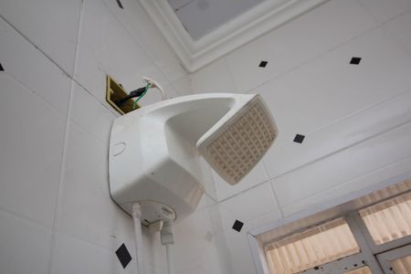 Casa à venda com 300m², 3 quartos e 2 vagas Casa à venda com 300m², 3 quartos e 2 vagasBanheiro da Edícula