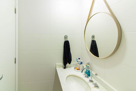 Apartamento à venda com 69m², 2 quartos e 1 vaga Apartamento à venda com 69m², 2 quartos e 1 vagaBanheiro da Suíte