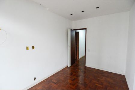 Apartamento à venda com 125m², 4 quartos e 2 vagasQuarto 3