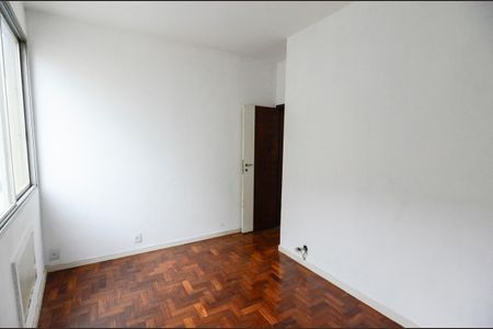 Apartamento à venda com 125m², 4 quartos e 2 vagasQuarto 2