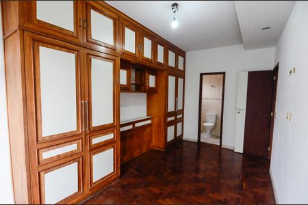 Apartamento à venda com 125m², 4 quartos e 2 vagasSuíte