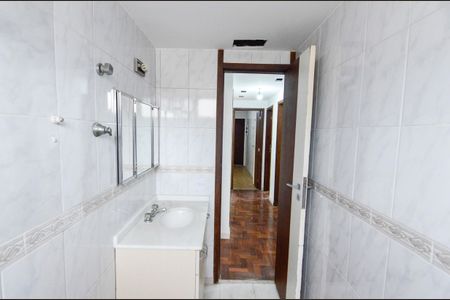 Apartamento à venda com 125m², 4 quartos e 2 vagasBanheiro Social