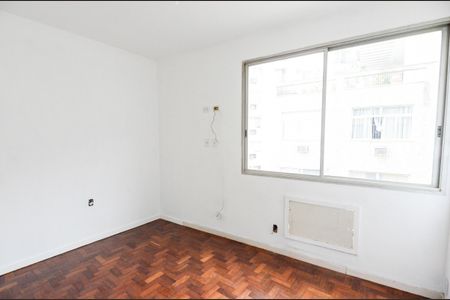 Apartamento à venda com 125m², 4 quartos e 2 vagasQuarto 2