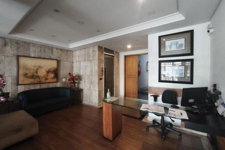 Apartamento à venda com 125m², 4 quartos e 2 vagasHall