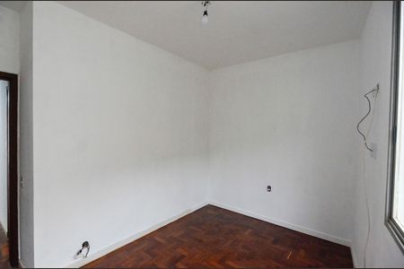 Apartamento à venda com 125m², 4 quartos e 2 vagasQuarto 2