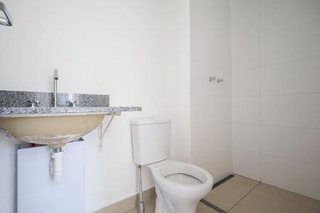 Apartamento à venda com 72m², 2 quartos e 1 vaga Apartamento à venda com 72m², 2 quartos e 1 vagaBanheiro Social