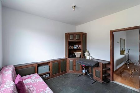 Casa à venda com 231m², 4 quartos e 4 vagas Casa à venda com 231m², 4 quartos e 4 vagasSala 2