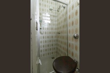 Casa à venda com 231m², 4 quartos e 4 vagas Casa à venda com 231m², 4 quartos e 4 vagasBanheiro da suíte 2