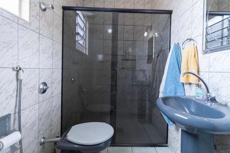 Casa à venda com 231m², 4 quartos e 4 vagas Casa à venda com 231m², 4 quartos e 4 vagasBanheiro da suíte 3