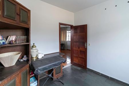 Casa à venda com 231m², 4 quartos e 4 vagas Casa à venda com 231m², 4 quartos e 4 vagasSala 2