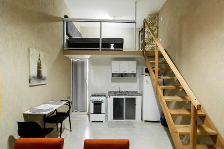 Sala de kitnet/studio para alugar com 1 quarto, 25m² em Vila Nhocuné, São Paulo