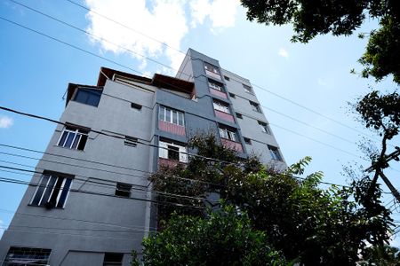 Apartamento para alugar com 68m², 2 quartos e sem vagaFachada