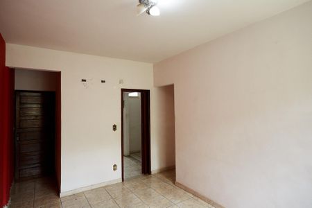 Apartamento para alugar com 68m², 2 quartos e sem vagaSala