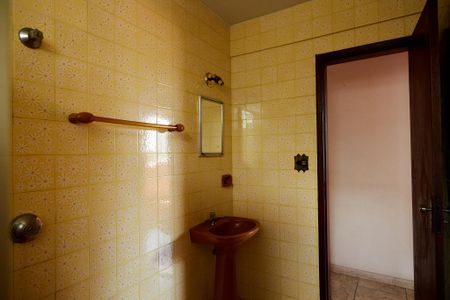 Apartamento para alugar com 68m², 2 quartos e sem vagaBanheiro