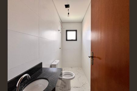 Casa para alugar com 227m², 3 quartos e 2 vagas Casa para alugar com 227m², 3 quartos e 2 vagasBanheiro